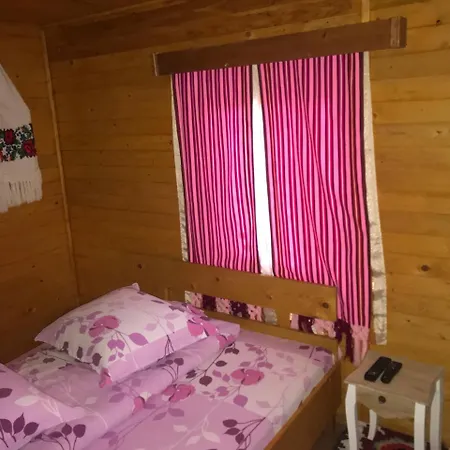 Floare De Maramures 2